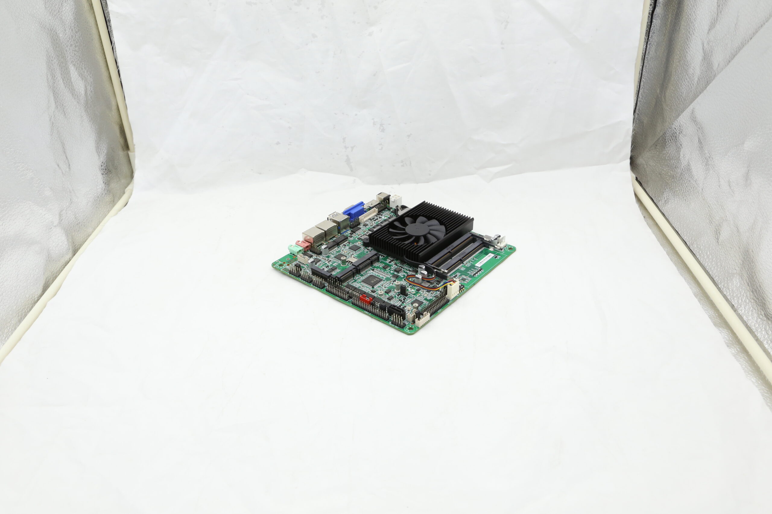 TL-5105QL Mini Itx Motherboard Integrated Intel N5105 CPU,4* Intel i226-V 2.5G Network Card,6*SATA 3.0+2*M.2 NVME Storage